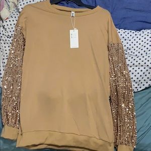 Long sleeve shirt w/ sequins